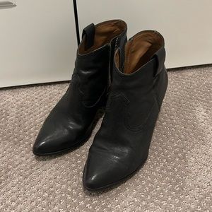 Frye Reina Smooth Black Leather Zip Booties Western Ankle Boots Women’s size 7
